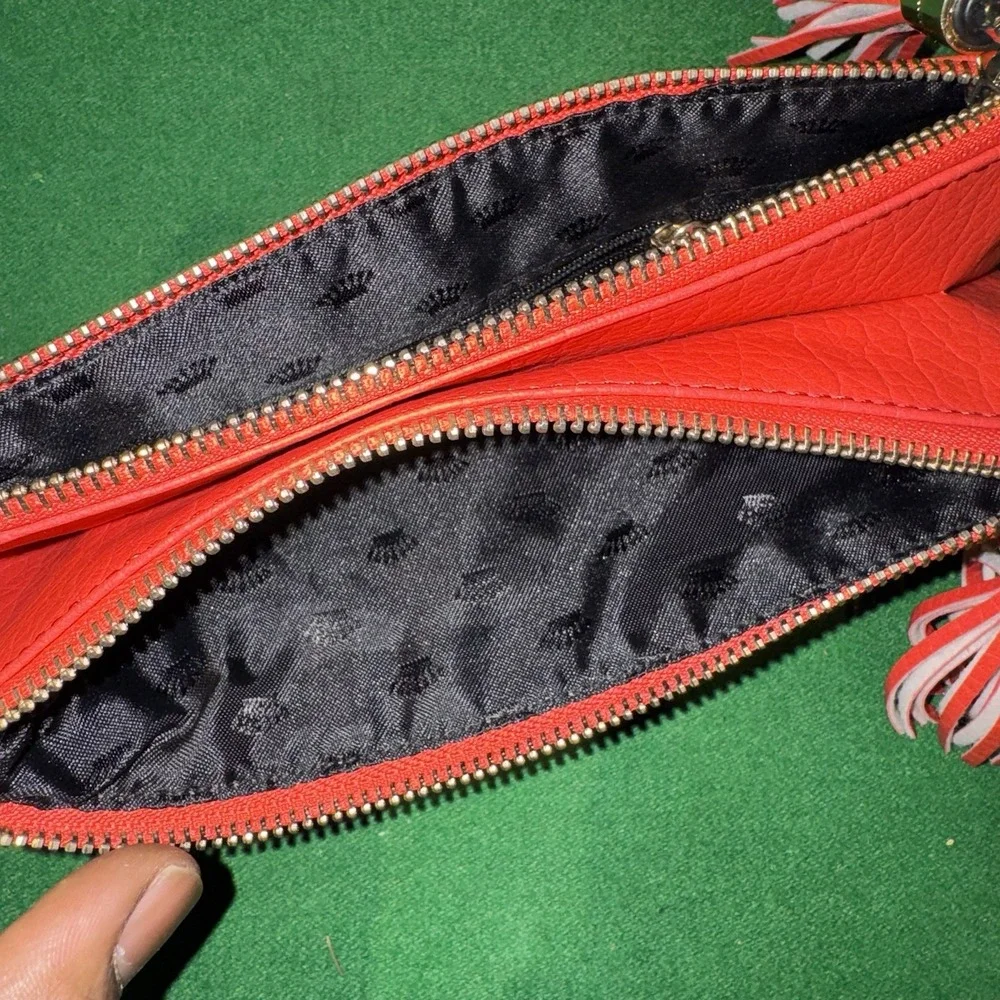 Juicy Couture Geranium Wristlet Clutch Purse Double Zip‎ Tassel Gold Hardware